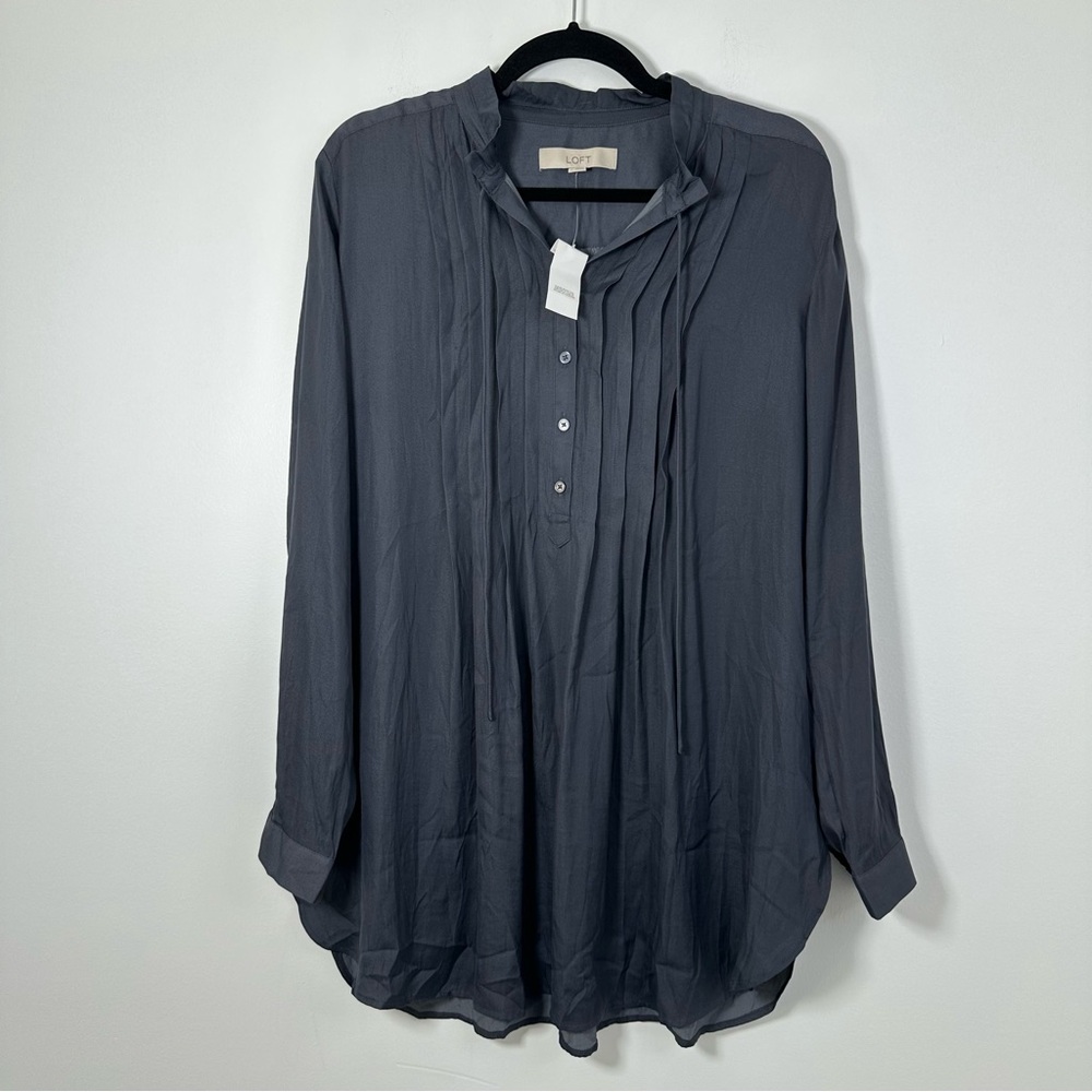 Loft Women’s Slate Gray Pleated Tunic Blouse Size L NWT